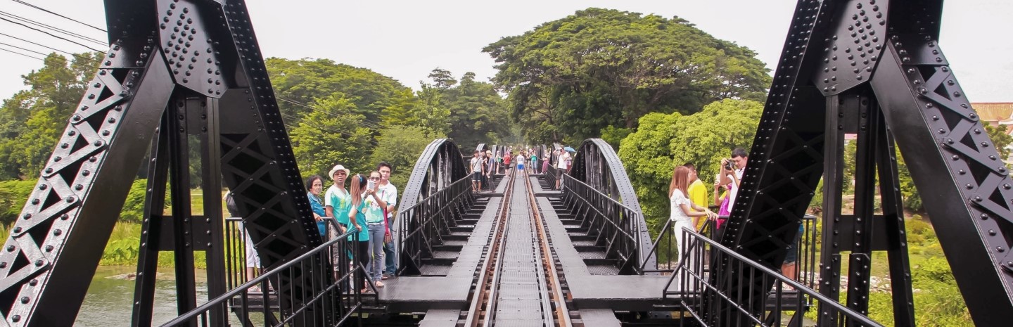 LE PONT DE LA RIVIERE KWAI EN THAILANDE.jpg