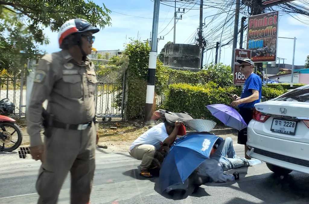 ACCIDENT DE SCOOTER A PHUKET EN THAILANDE