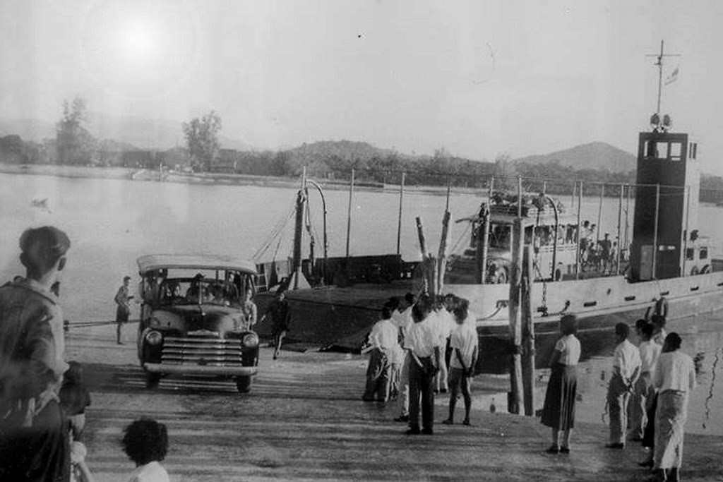 BAC DEPUIS LE CONTINENT 1950