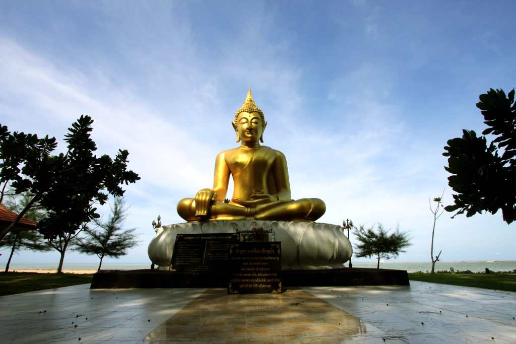 BOUDDHA A BAAN NAM KHEM