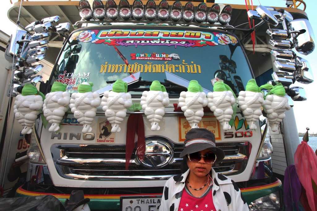 CAMION THAILANDAIS A KOH KHO KHAO