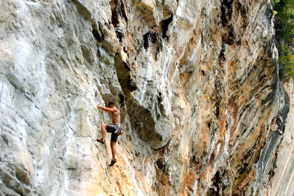 ESCALADE A RAILAY-KRABI