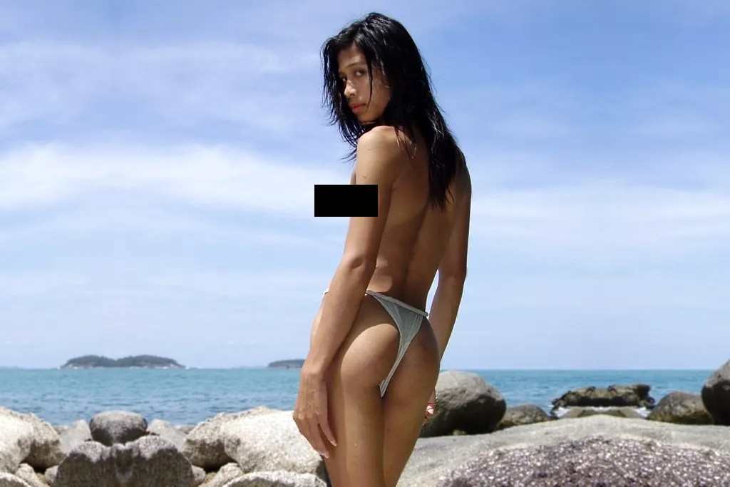 LADYBOY ON THE BEACH THAILAND