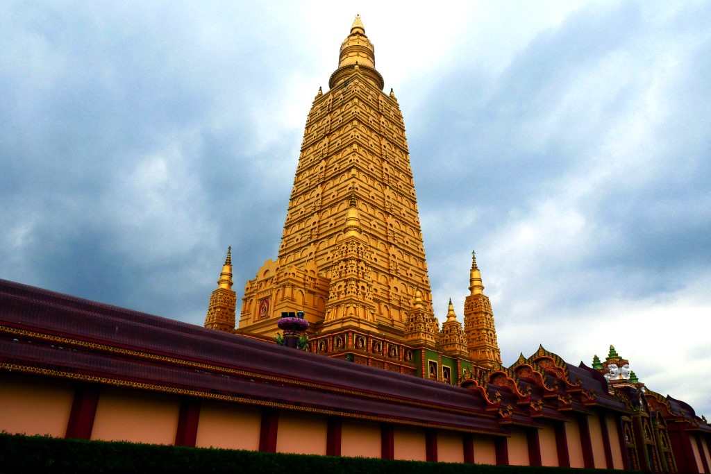 LE PLUS BEAU TEMPLE DE KRABI