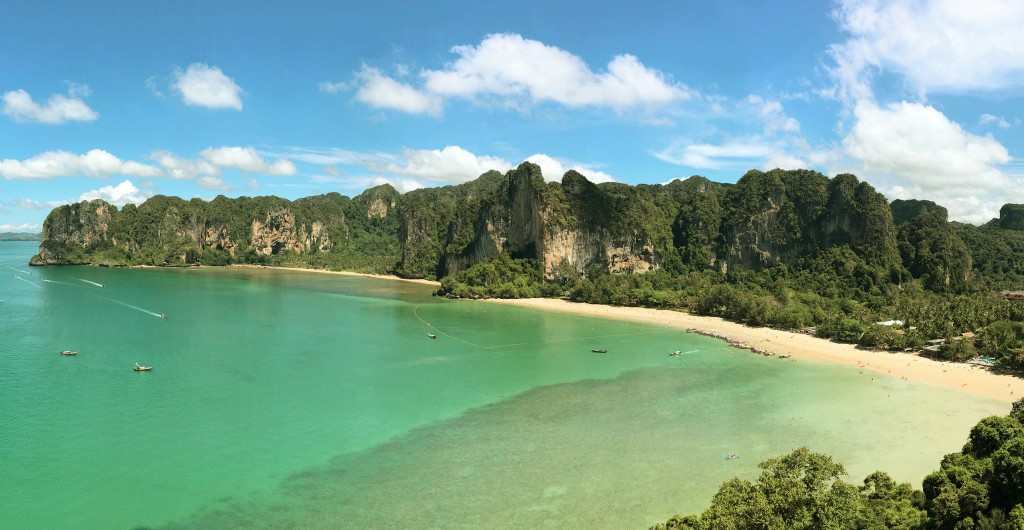 PHRA NANG BEACH À RAILAY Phra Nang Beach Railay Krabi