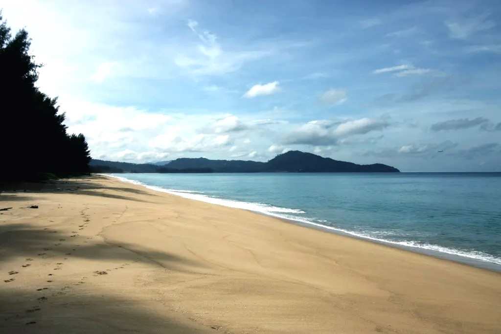 PLAGE DE MAI KHAO AU NORD DE PHUKET