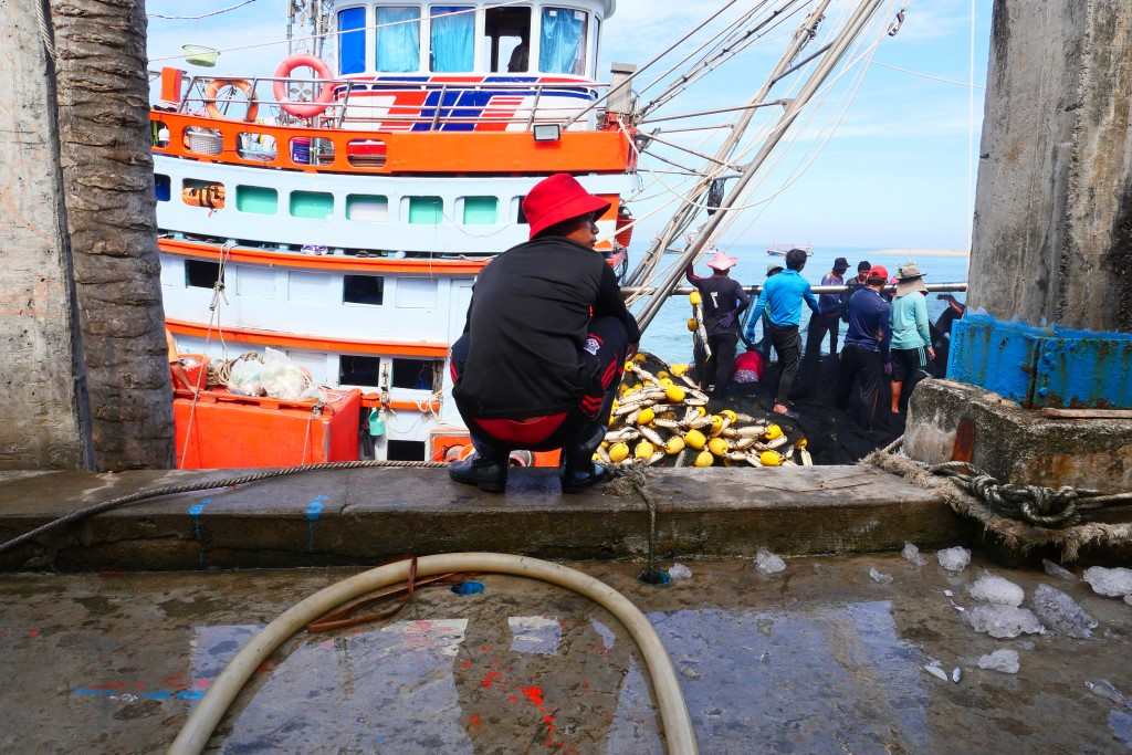 PORT DE RANONG ET PECHEURS BIRMANS