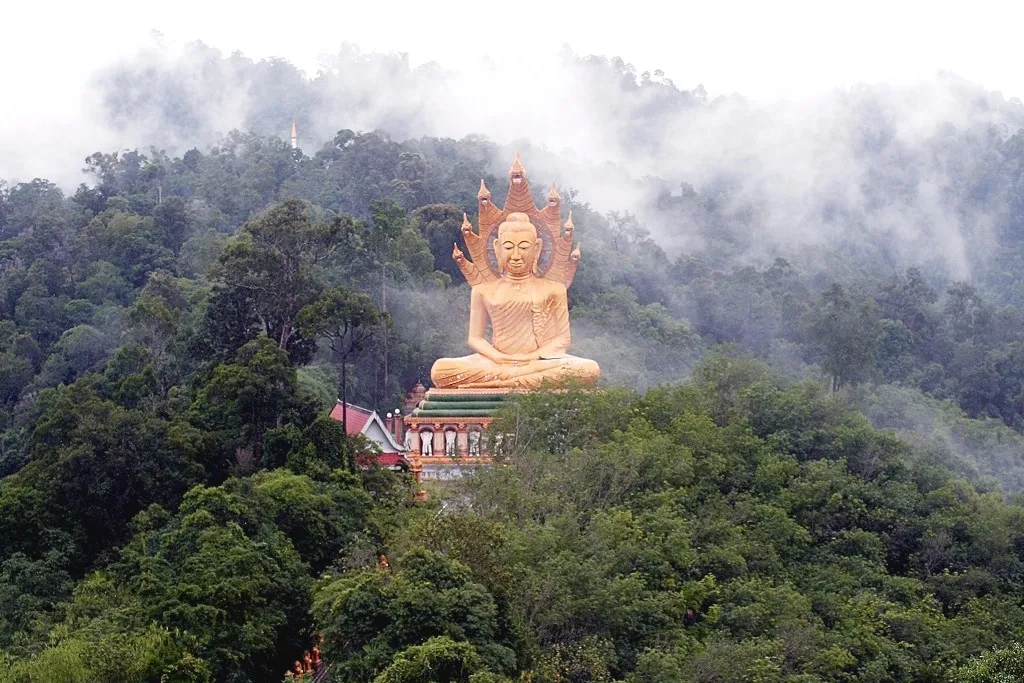 RAT WAT UPPATHAM EN PROVINCE DE PHANG NGA