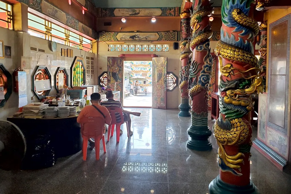 SANCTUAIRE CHINOIS LENG SAN KENG A THAI MUEANG
