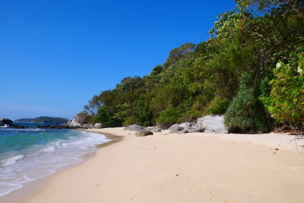 SECRET BEACH RAWAI - PHUKET