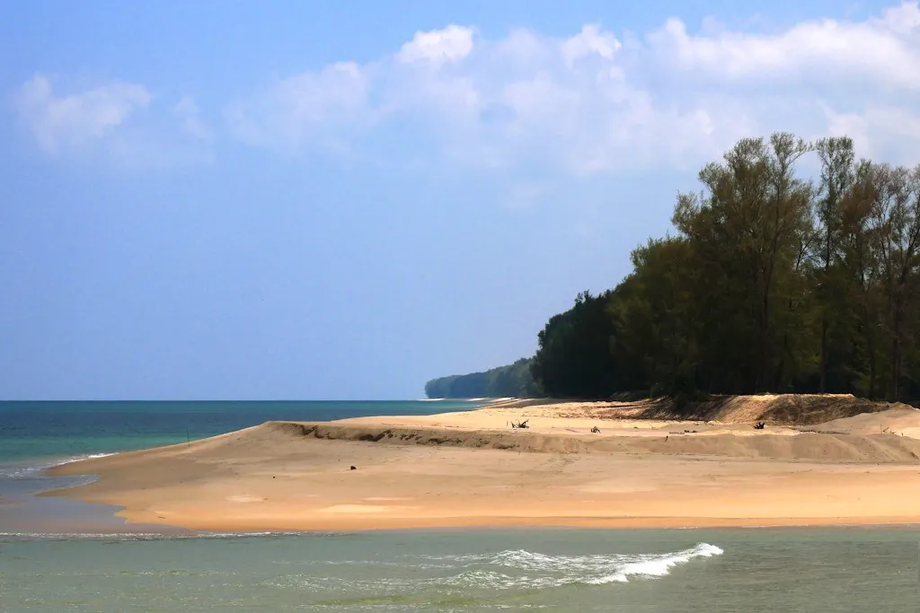 SURTOURISME EN PROVINCE DE PHANG NGA