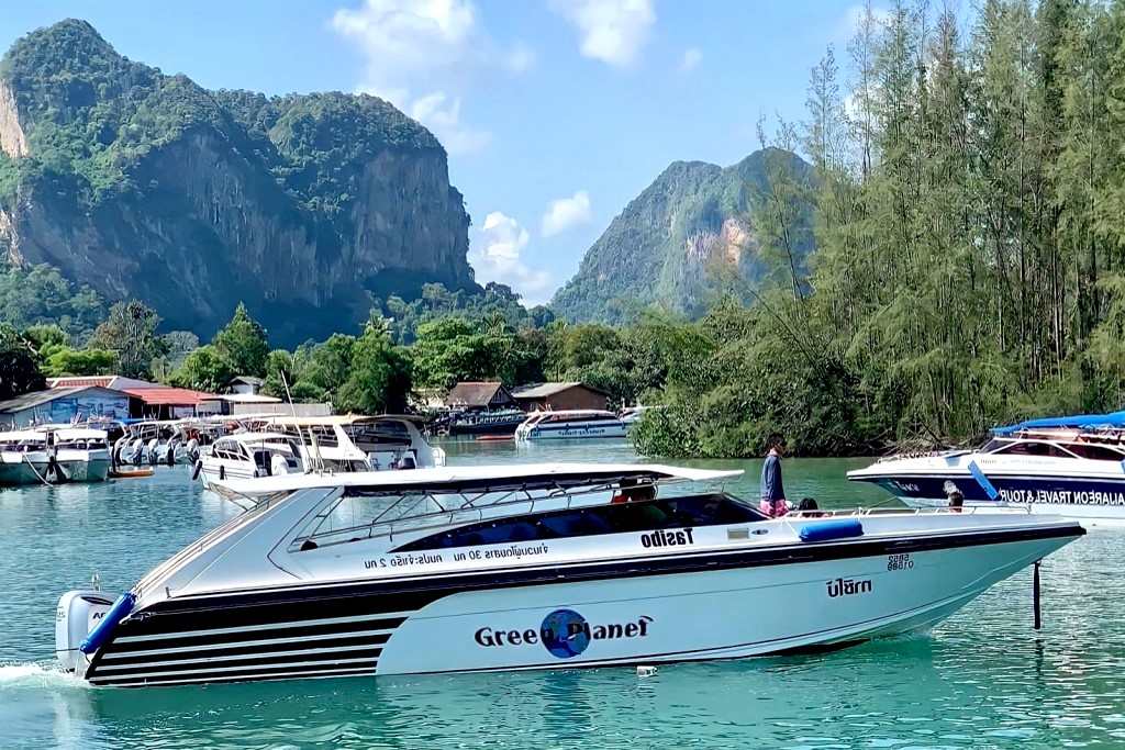 TRANSPORT EN SPEED BOAT DE RAILAY A PHUKET