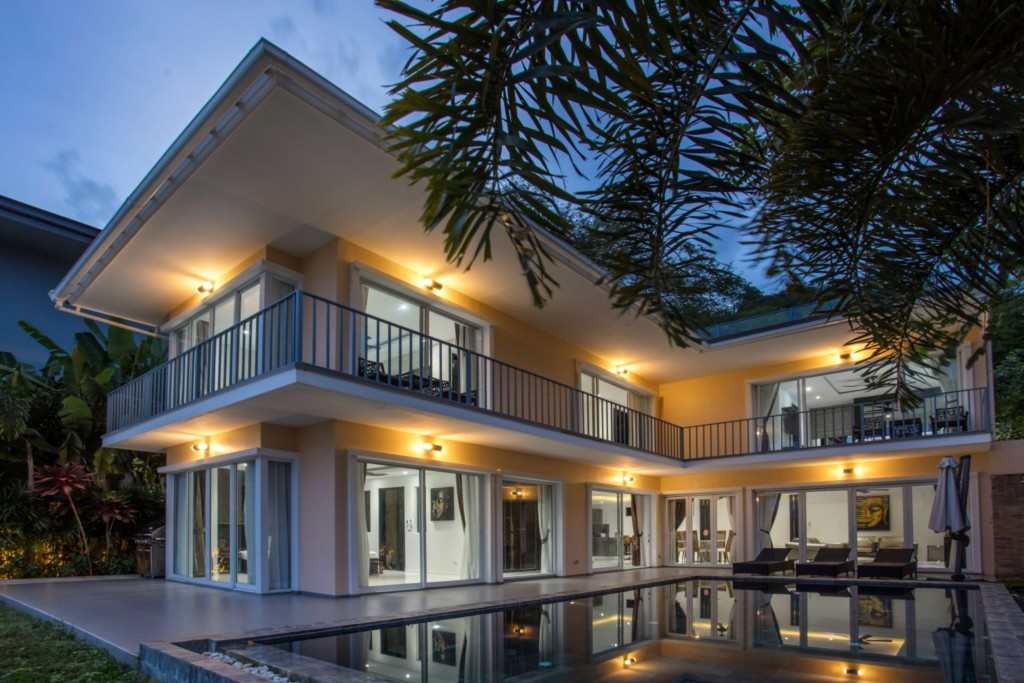 Villa à Phuket pour un investissement immobilier avec des performances locatives élevées