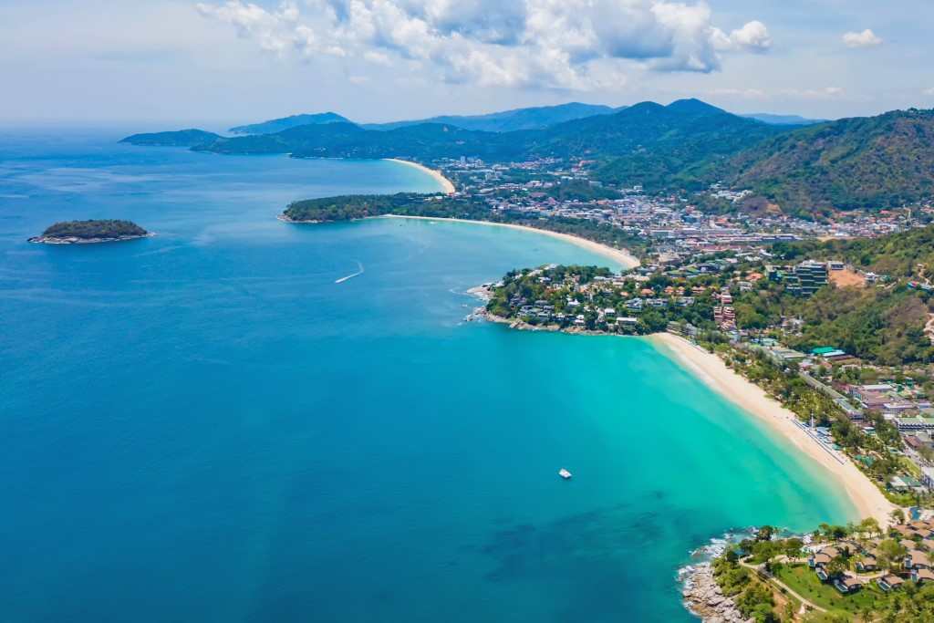 VUE AERIENNE DES PLAGES DE KATA ET KARON