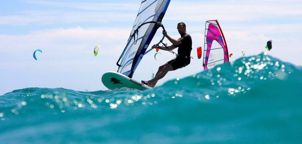 WINDSURFING A PHUKET