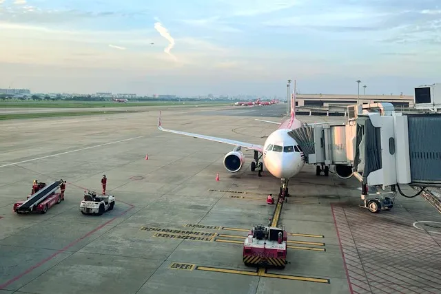 BANGKOK PHUKET TOUS LES MOYENS DE TRANSPORTS