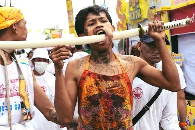 CEREMONIES  ET FETES EN THAILANDE