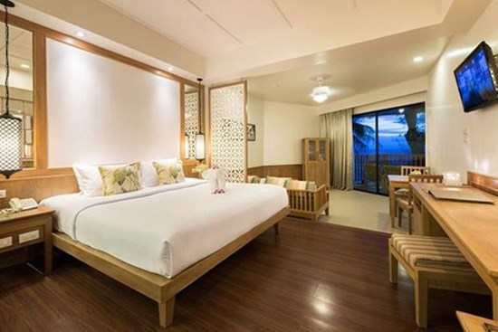 Katathani Phuket Beach Resorts 