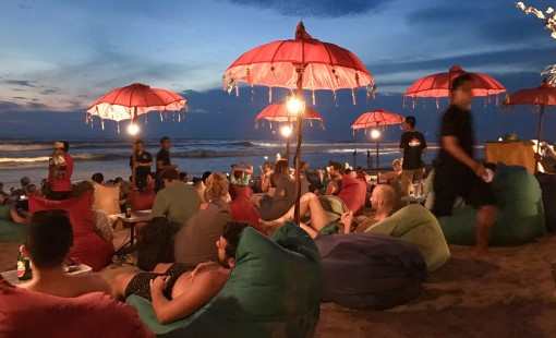 VIE NOCTURNE A BALI