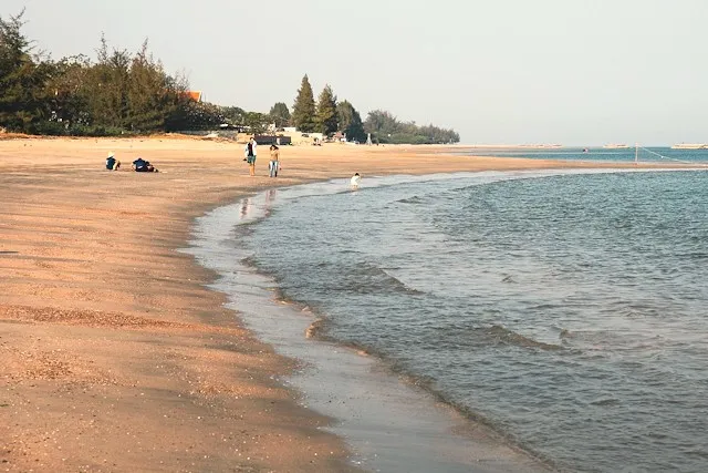 PLAGE CHA AM THAILANDE