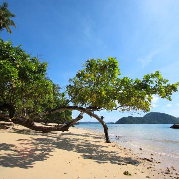 PLAGE DE LAEM KA PHUKET THAILANDE