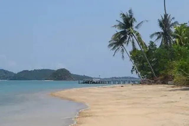 PLAGE PRINCIPALE KOH LONE PHUKET PROVINCE