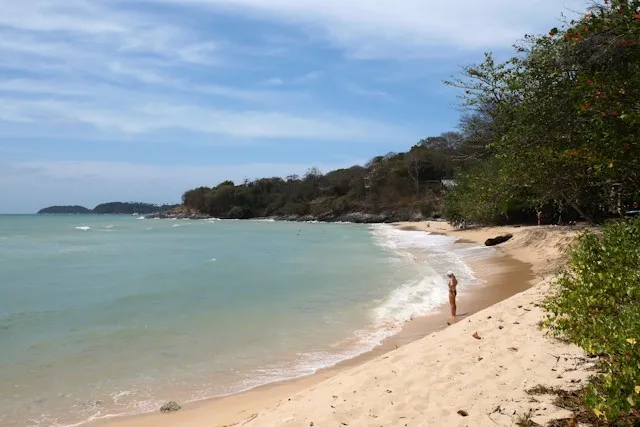 PLAGE SANGCHAI PROVINCE DE PHUKET