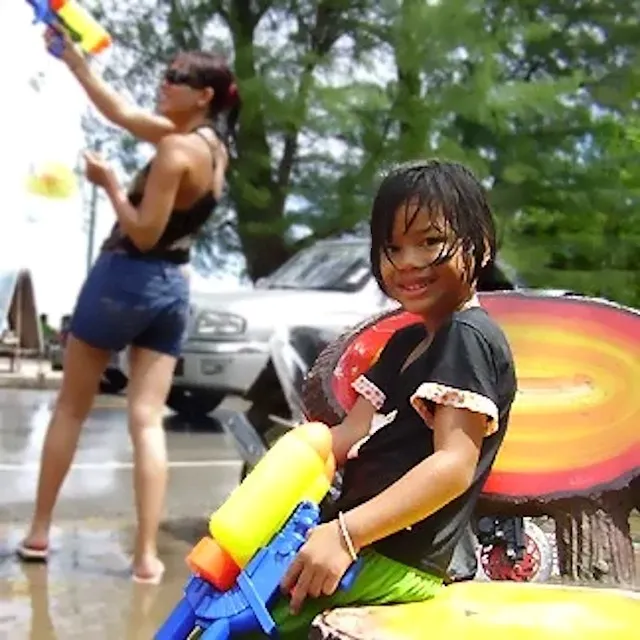 SONGKRAN RAWAI BEACH 2005