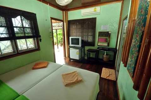 Phi Phi October Guesthouse 